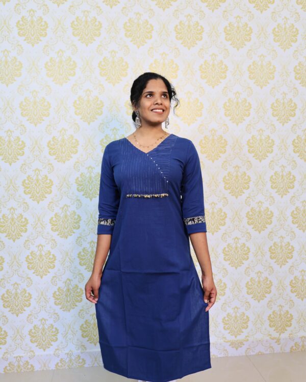 Pure Handloom Cotton with Angraka Patter Top